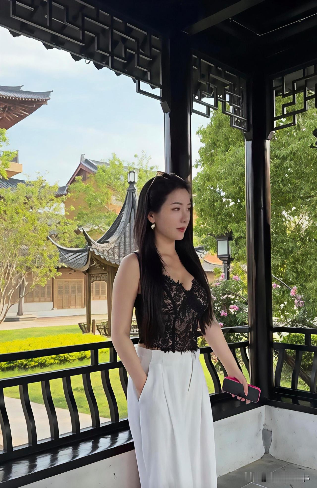 万般繁华，终归一粥一饭；千般折腾，不过一念之间。