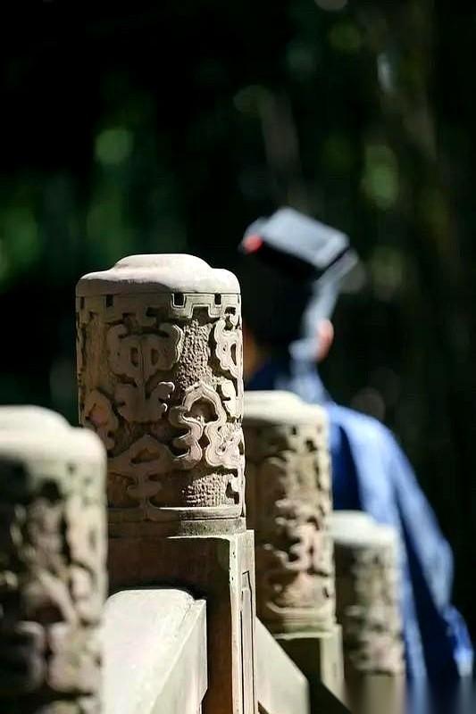 一个活到104岁的老道长，今天几句话，把我给说愣了。感觉自己这些年，像个上蹿下