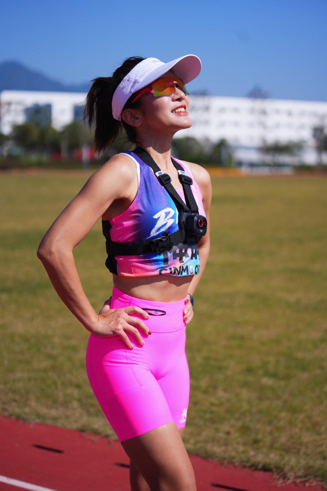 漂亮可爱的小姐妹们明天井冈山马拉松加油啊