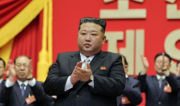 刚刚，金正恩公开称美国为“恐怖主义国家”，让国际关系再度紧张。谁会想到，朝鲜领导