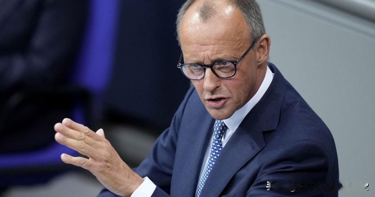 默茨改变向乌克兰派遣西方军队的想法德国政府认为，当前优先事项是为乌克兰军