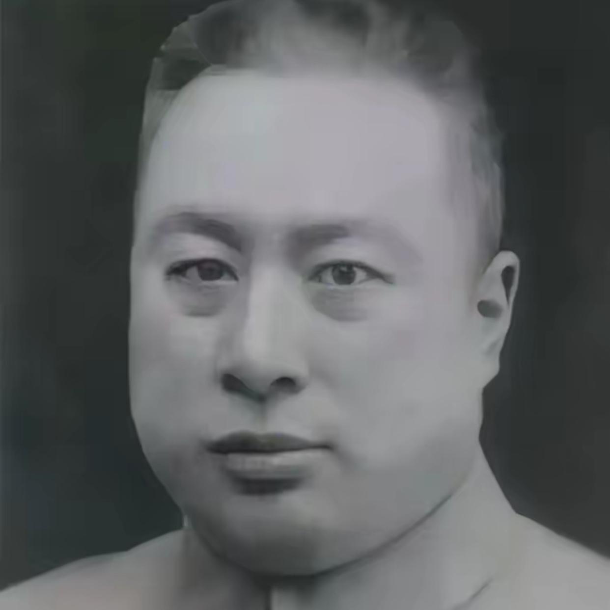 1931年，日军兵临齐齐哈尔城下，40岁的少将参谋长谢珂力排众议，下令打开军械库