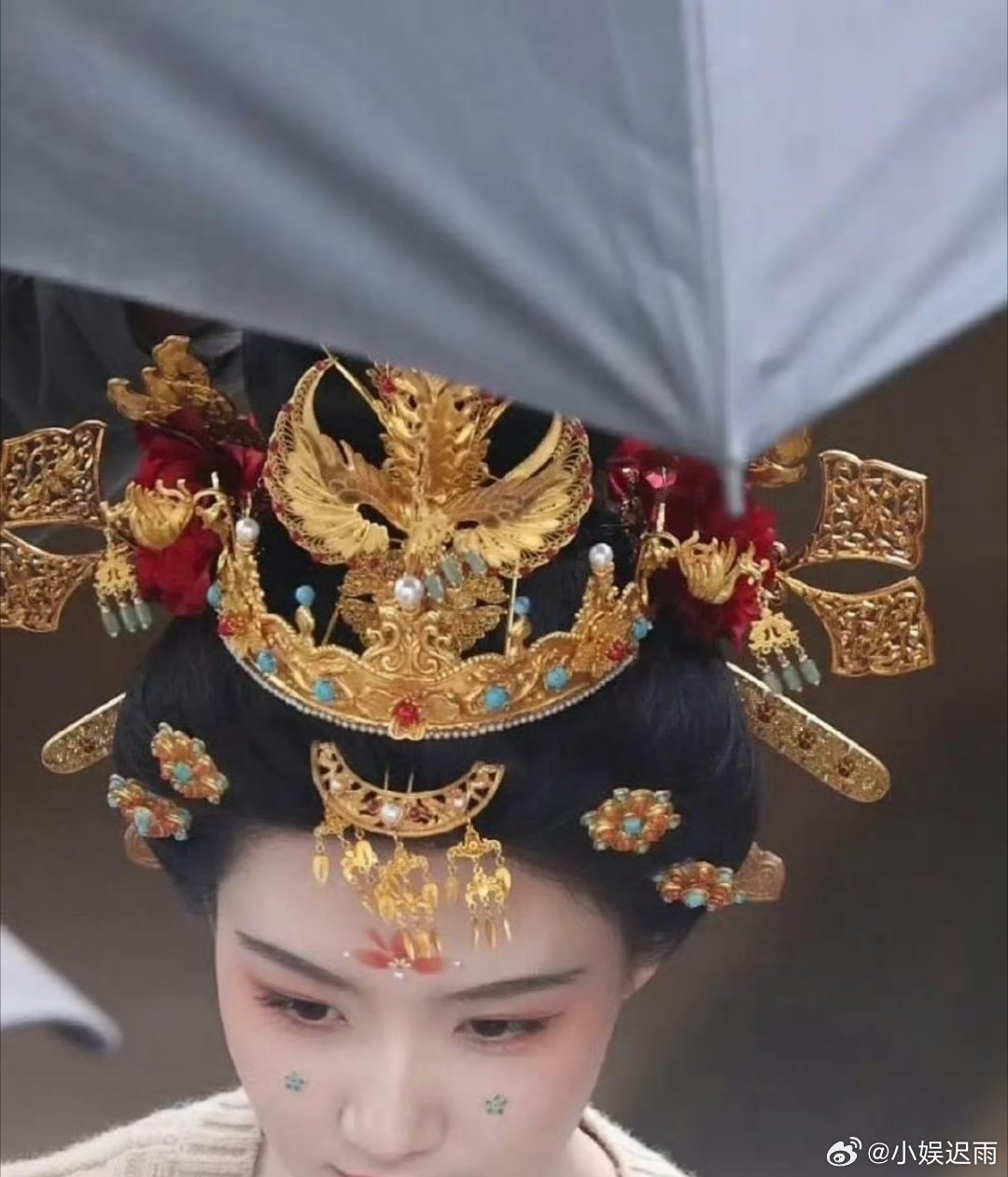 卢昱晓和田曦薇一样的造型谁更适合