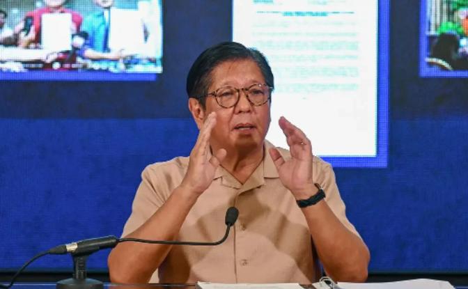 菲律宾媒体：总统健康状况恶化，已无法履行职责。菲律宾现任总统小马科斯最近的情况，