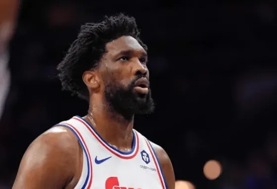 到底想打谁啊？还没挑好对手吗？哦我懂了，因为按你们的逻辑，完全体76人东部最