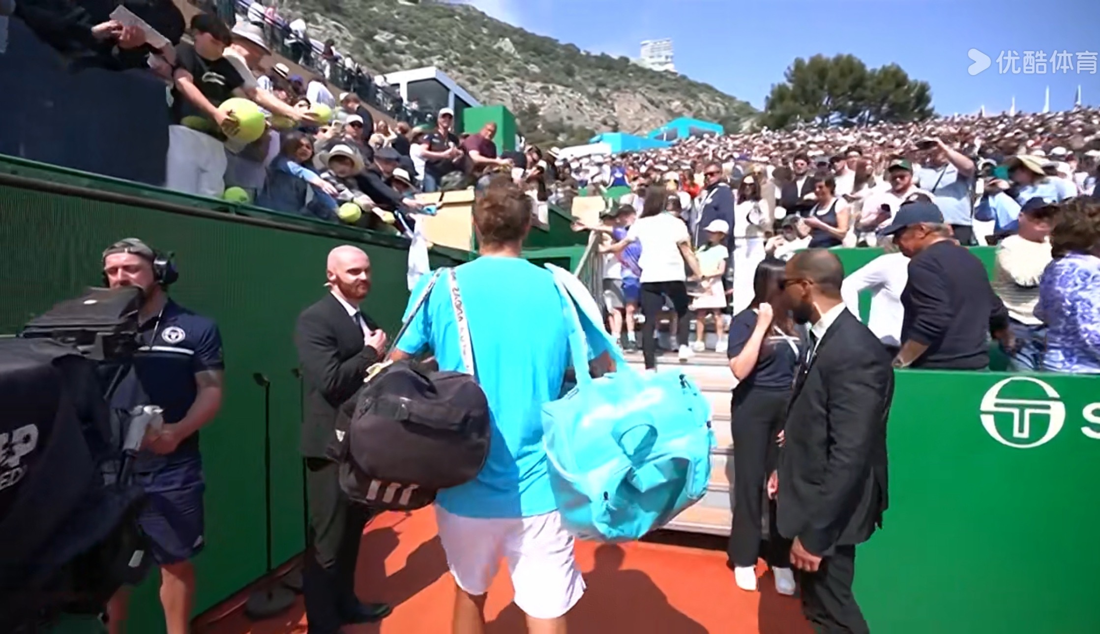 兹维列夫确实水平在线，稳定在Top3，今年更是澳网、印第安维尔斯、迈阿密、蒙特卡