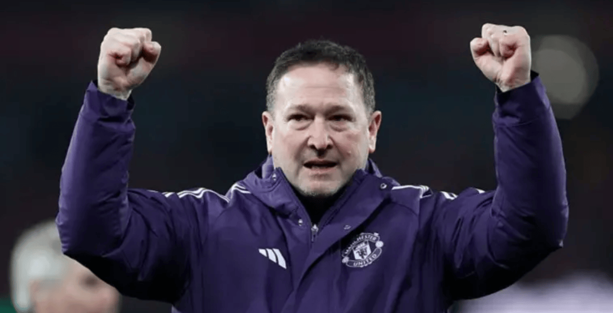 BBC: 助教霍兰德训练课获球员好评, 他是卡里克振兴曼联关键