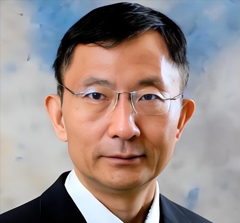 1988年，著名固体力学家高华建，背叛祖国加入美国国籍。30年过去，他却把美国坑