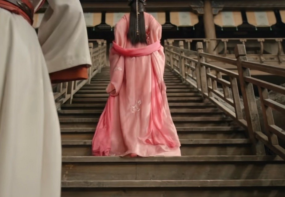 发现了桃花映江山、书卷一梦的同一个场景的同一个镜头。​​​