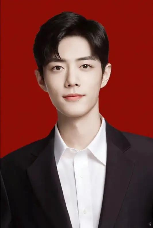 终于搞明白为什么肖战会选在室内场馆开演唱会了原因很简单，不是因为他没有信心觉得来