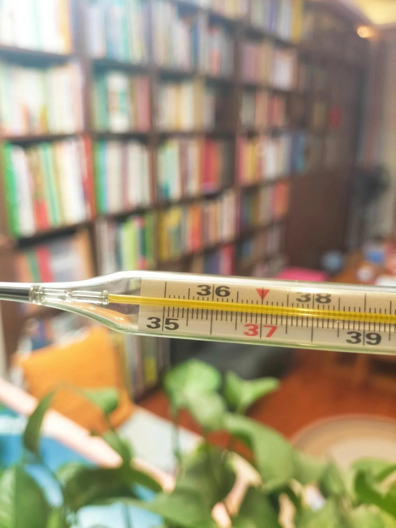 最近这流感又是来势汹汹啊。听小区一个妈妈说因为班生病的娃太多,所有人放假一周