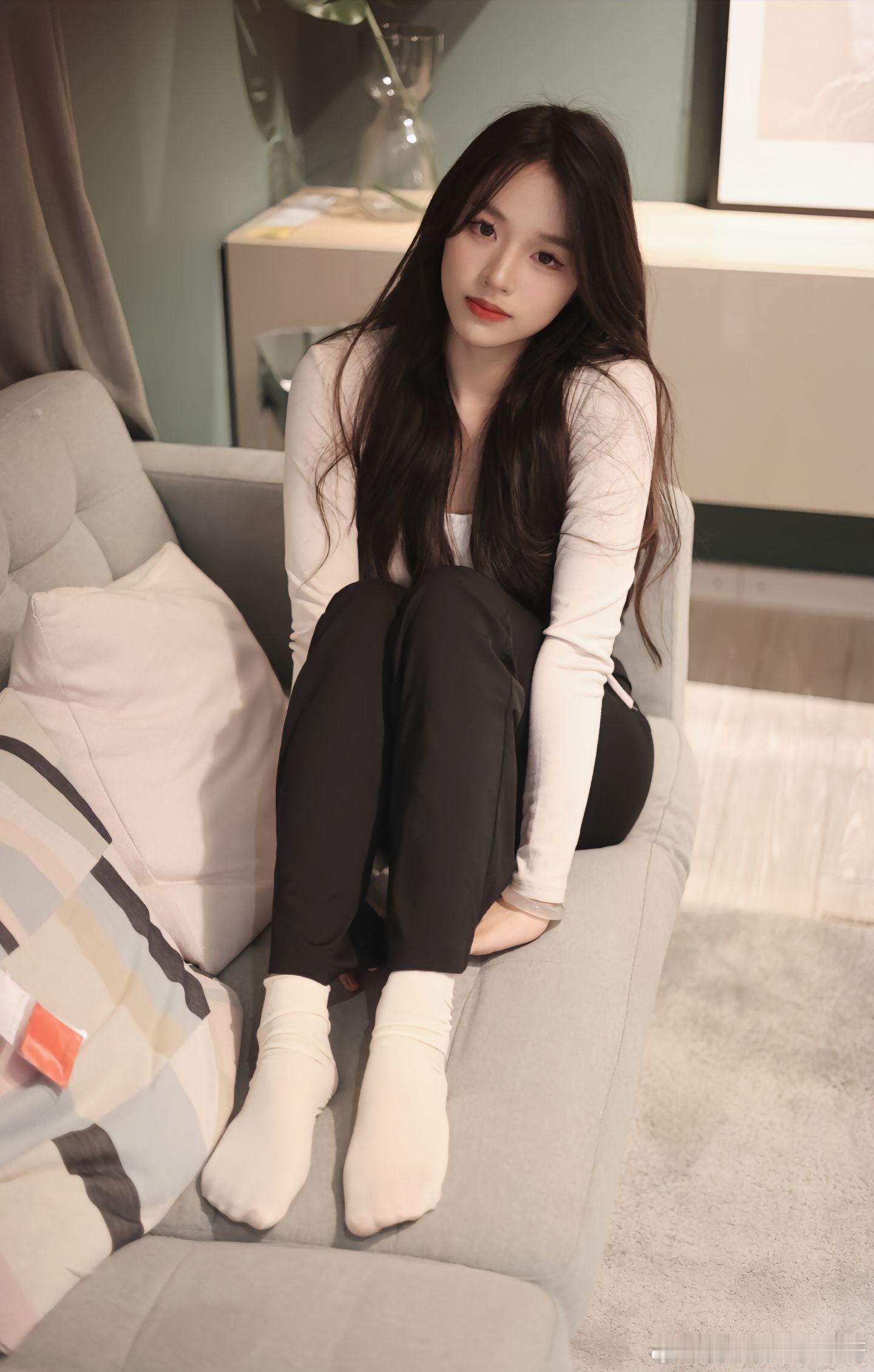 黑与白的反差萌，青春美丽少女心~