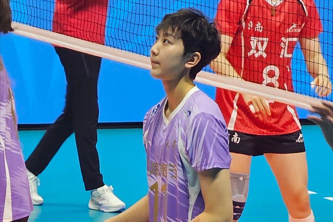 25岁女排前国手被爆已退役，真实令人惋惜，天津女排新赛季下决心不要成绩！正在
