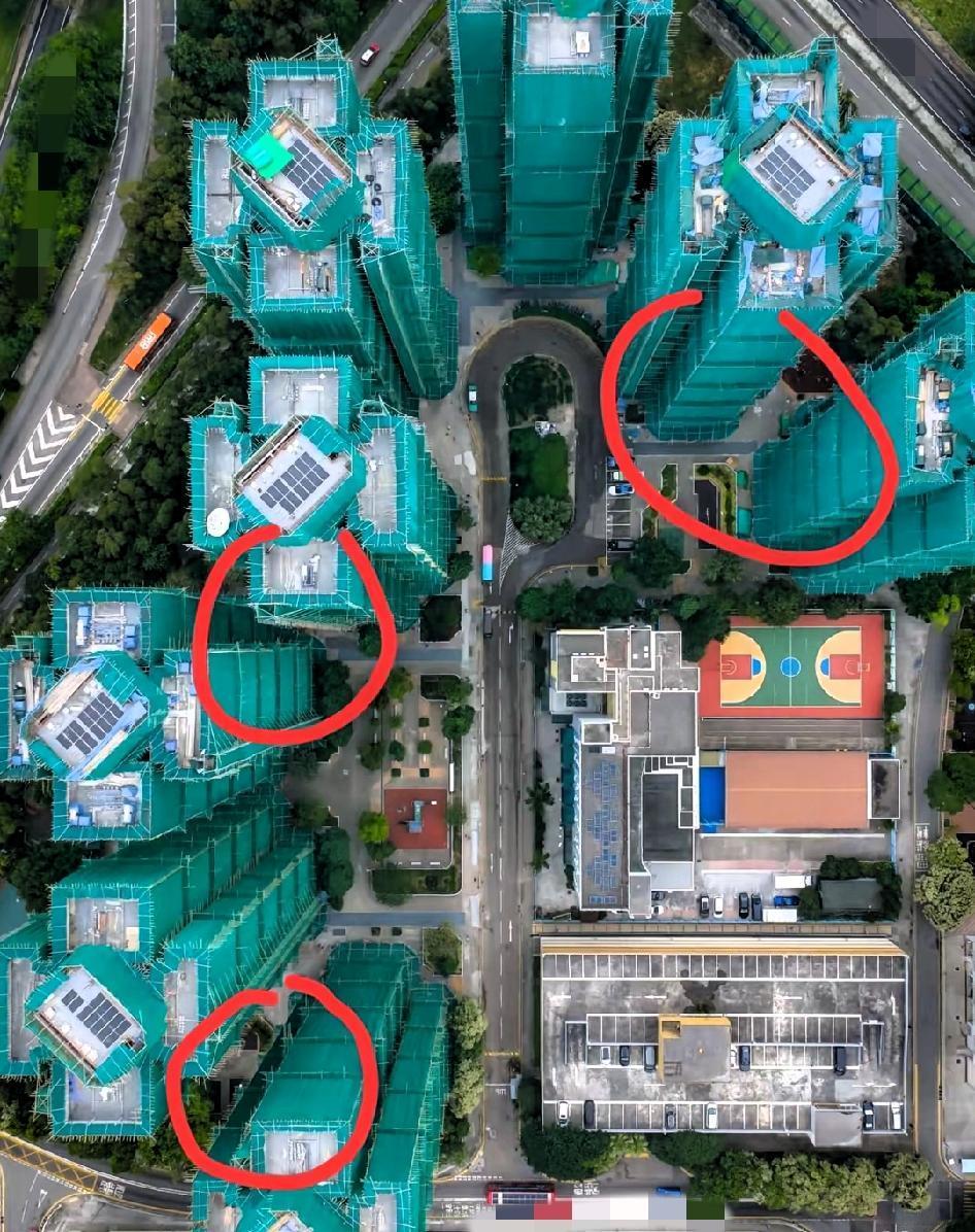 你们不觉得离谱吗？楼间距本来就窄得喘不过气，居然还把8栋楼全包起来一起翻新，就