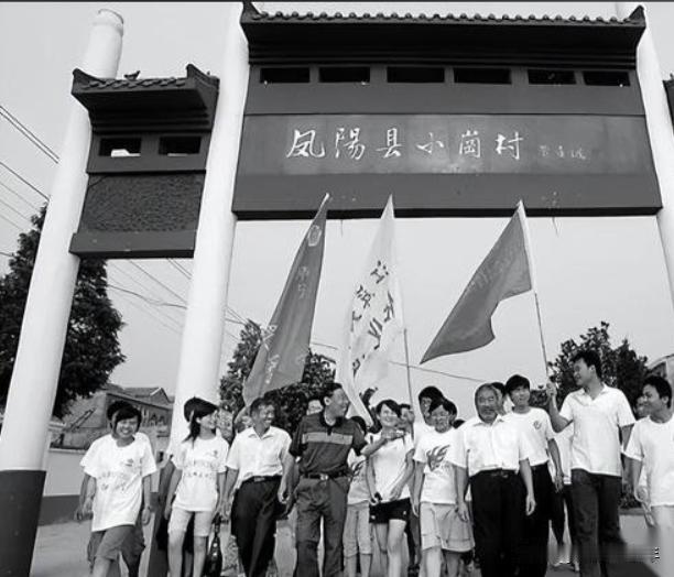 有这么3种说法：1、关于集体农业时期小岗村的粮食产量，“19-20万斤”是一