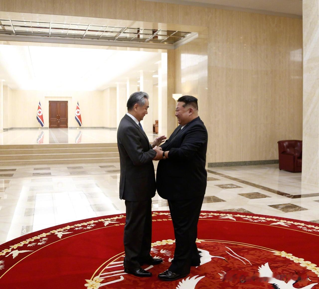 中国去平壤，华盛顿该听清楚了！6月8日，时隔七年的平壤访问正式确认，美日韩刚搞完