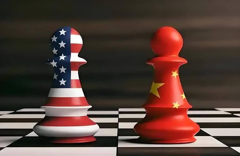 美：老弟！我有个好消息要告诉你。熊猫：啥好消息？我咋不知道。美：我决定年底