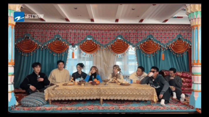 李昀锐：被范丞丞整得不好意思了！下一秒就贴脸开大，太真实了～