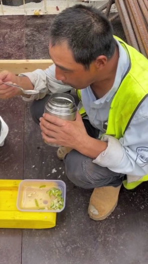 以色列和伊朗不打了，最高兴的不是他们自己，也不是美国，而是中国在以色列打工的几万