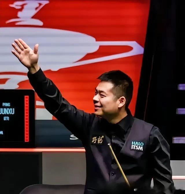 最新战报北京时间12月4日凌晨，2025世界斯诺克英锦赛结束一场1/8决赛的较量