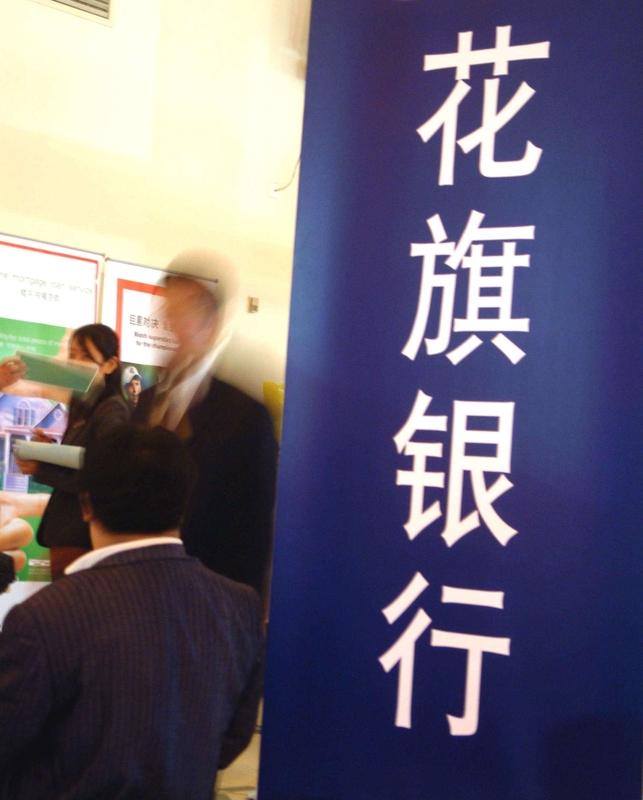 花旗预警金价短期内或跌至3800美元，这消息一出来，市场炸锅了。由于贸易紧张局势