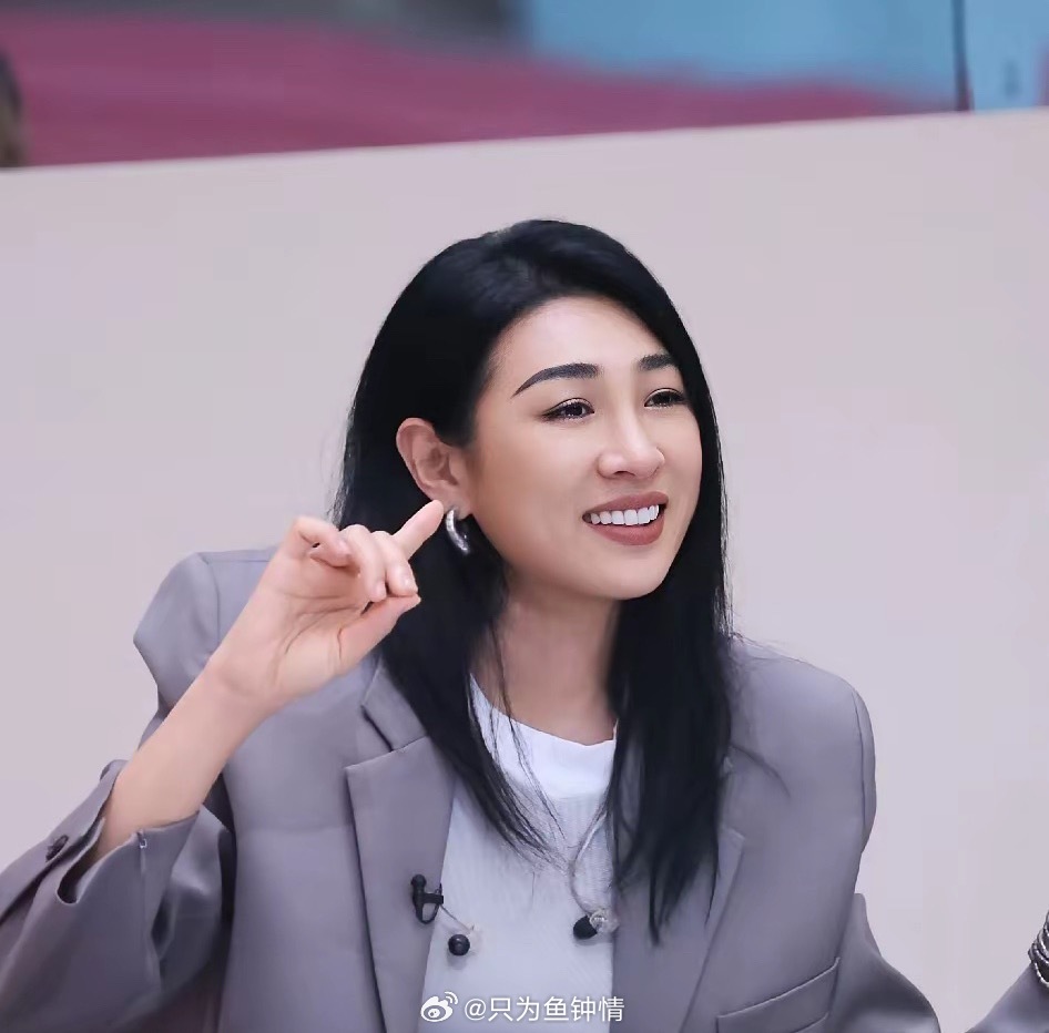 浪姐7的名单里。最让人意外的不是萧蔷，也不是范玮琪，而是一个让人有点陌生，扒开身