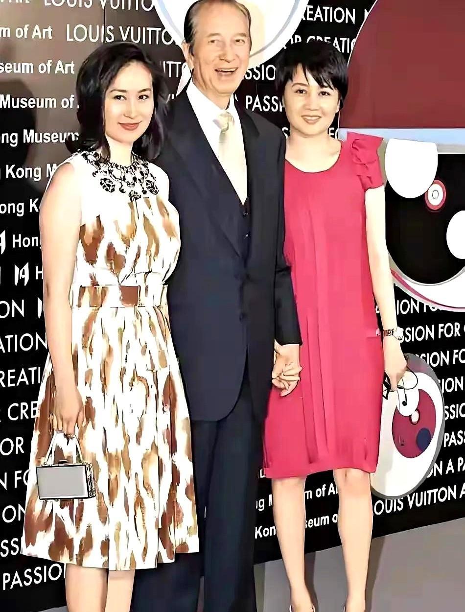 四太和何超琼是同龄人，但一个是赌王的女儿，一个是赌王的情人，她们最大的区别是投胎