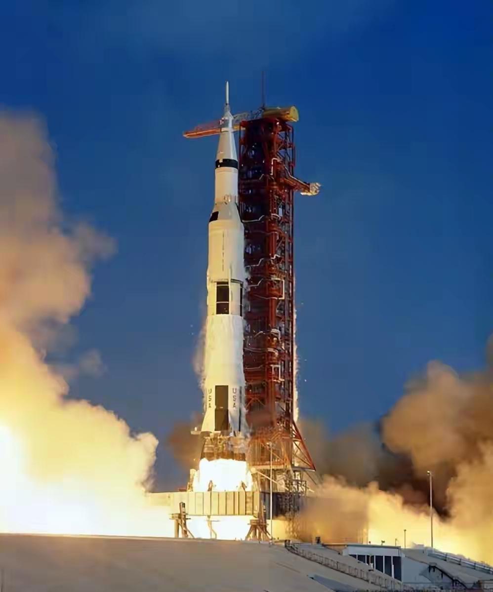 人们到底是进步了还是退步了？在网上看到很多人煞有介事的去