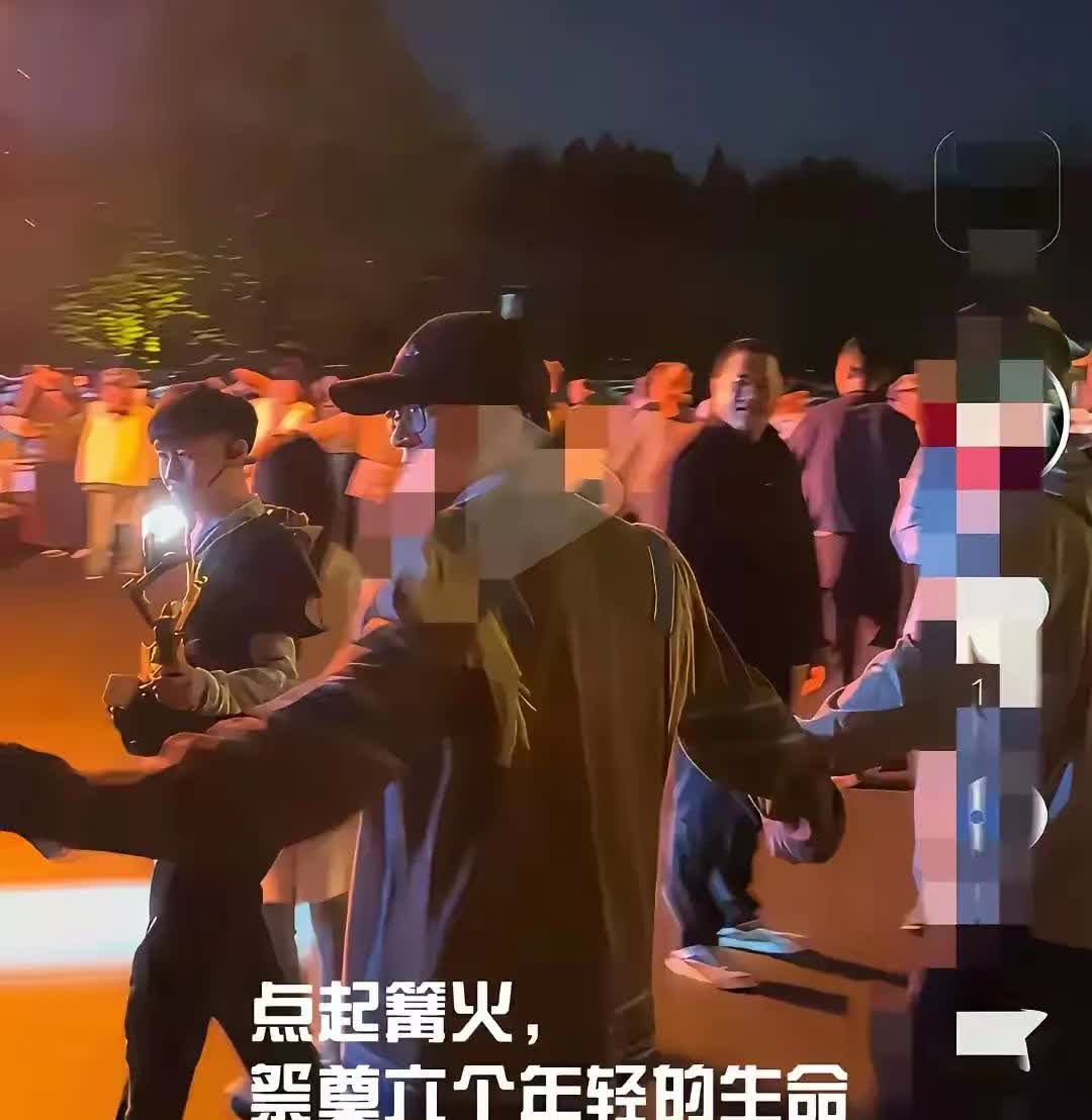 俞老师啊，您这是在干嘛呀？怎么总是把握不住焦点呢？榕江受灾，董宇辉什么都没说