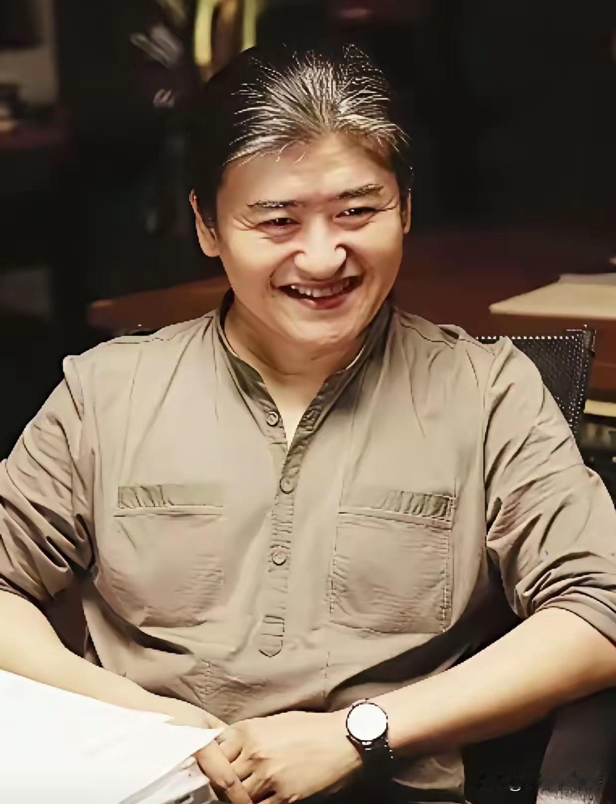 刘欢当年留校的，在国际关系学院，后想把卢璐从湖南电视台调入学院，学院只答应一般工