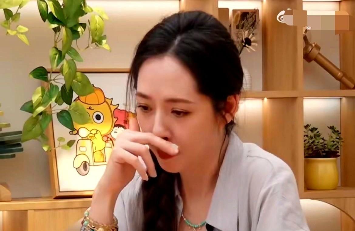 郭碧婷如何在婚姻和亲情之间找到平衡？郭碧婷近期回台陪同病重的父亲，然而却因一