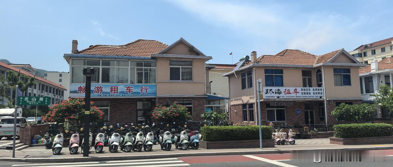 我们老两口最近这次自由行，先去威海，再到烟台，两座城市都没有地铁，整体出行差别不