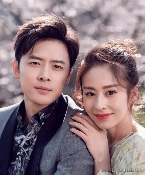 这才是娱乐圈里真的俊男靓女，执子之手与子偕老。付辛博好看，确实帅，长的精干，儒雅