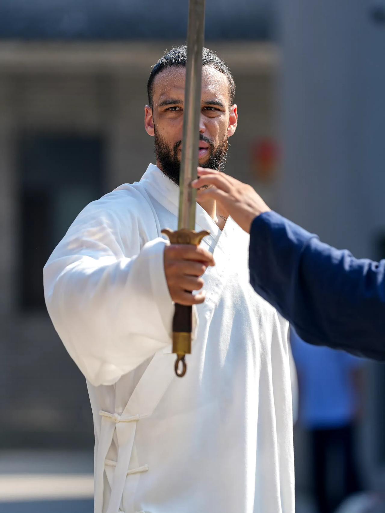 龙大师上线！NBA球星狄龙布鲁克斯武当练剑！当文班亚马，杰伦布朗等NBA球星