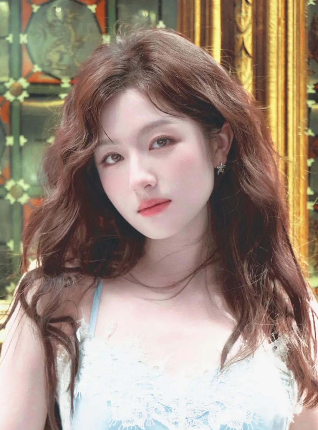 李兰迪如今的现状。给所有的女人都提了个醒无论你身材再好，再漂亮，也千万要有自