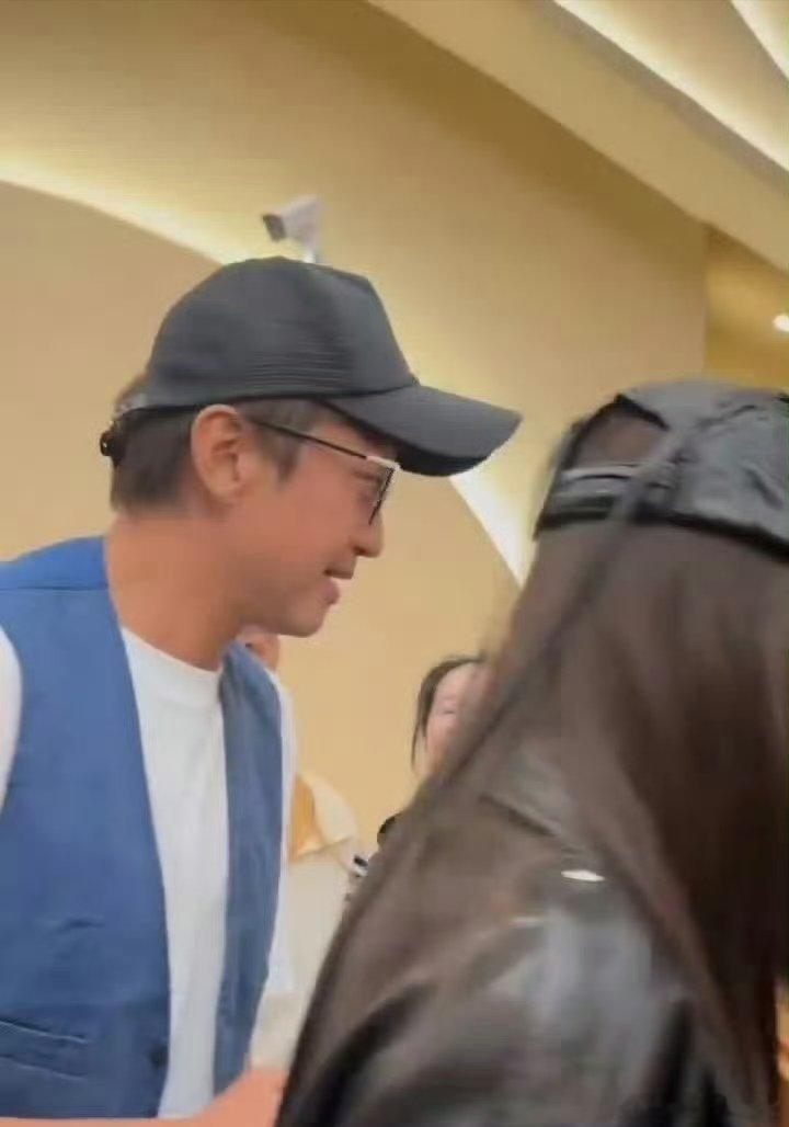 邓超这是被孤立了？