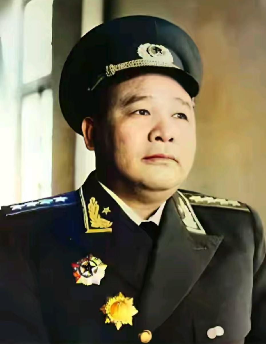 全网无人敢喷的开国大将！徐海东到底有多硬核？在开国将帅圈里，有个特别的存在