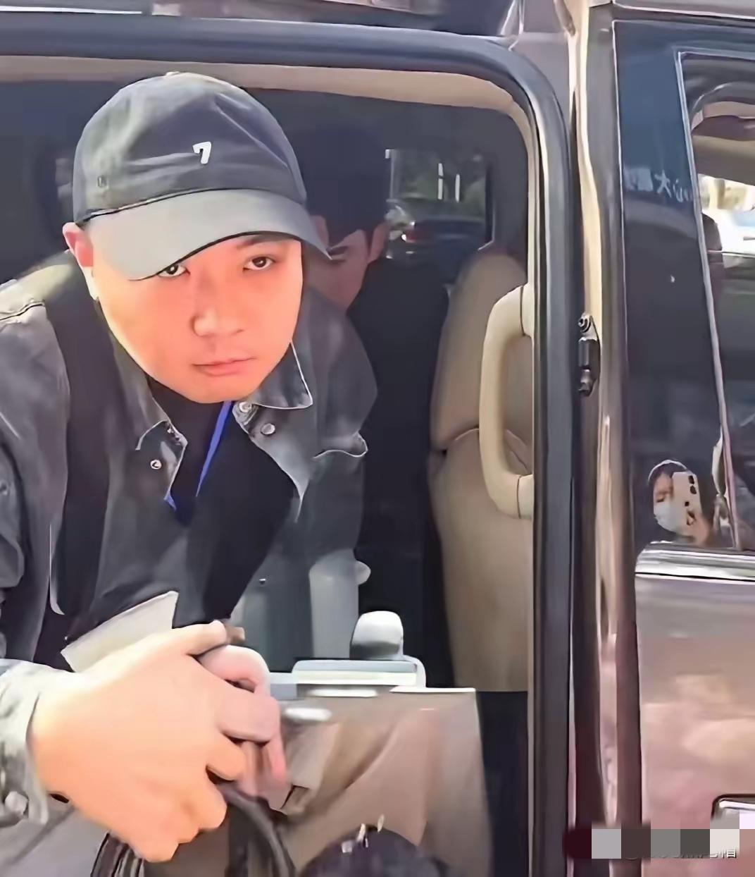 人藏起来多容易啊,可真相要浮出水面,咋就这么慢!都知道杜强还活着,可连个影