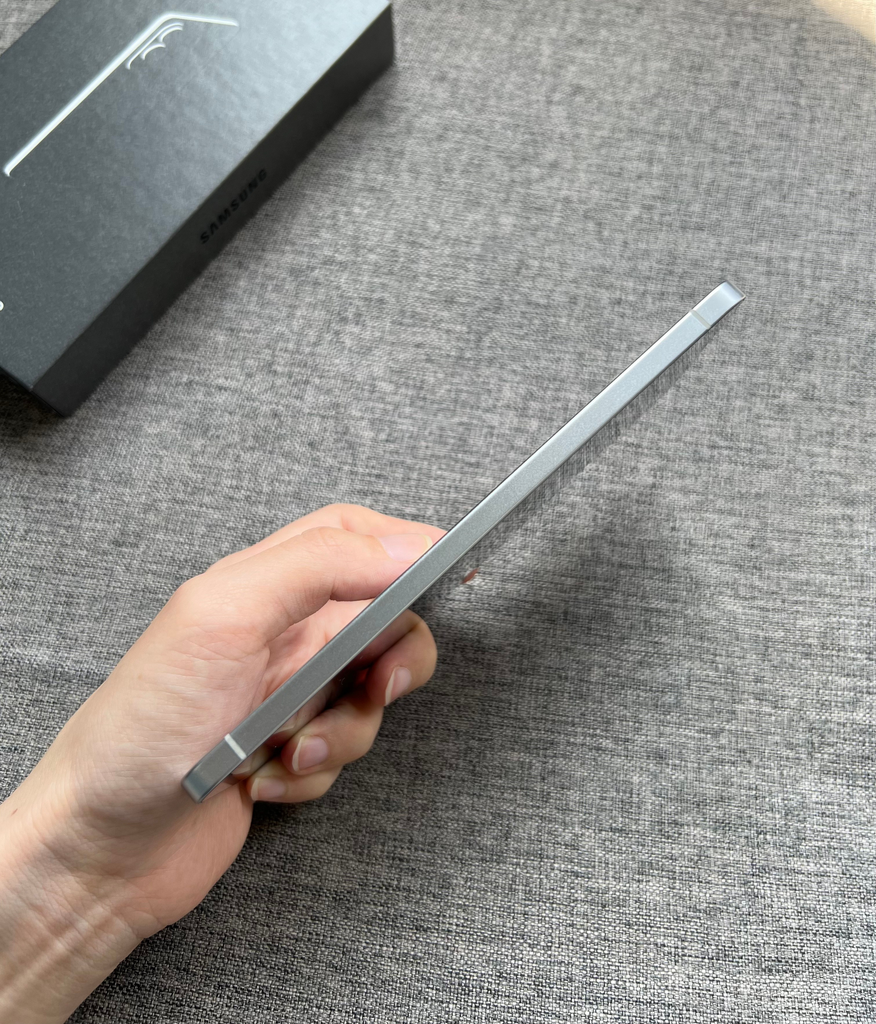 三星S25Edge12+512G钛银，98新，盒子配件全套，全国联保至20