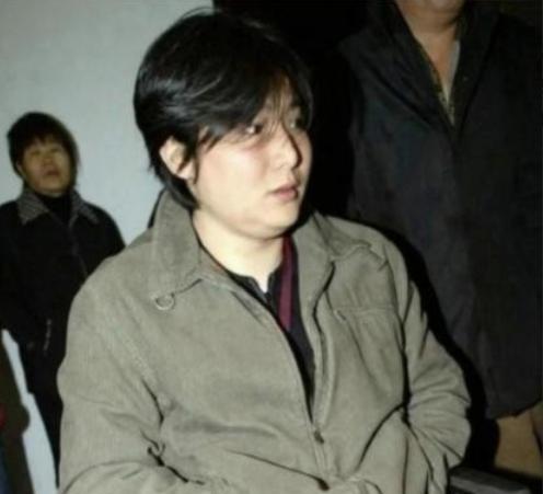 陕西一女子1988年丢了儿子，为了找娃，她跟丈夫离了婚。32年后,她终于