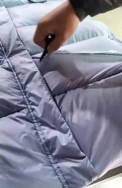 撕破脸了，玩不起了！12月30日上海消息，苏女士网购633元羽绒服退货，商家发