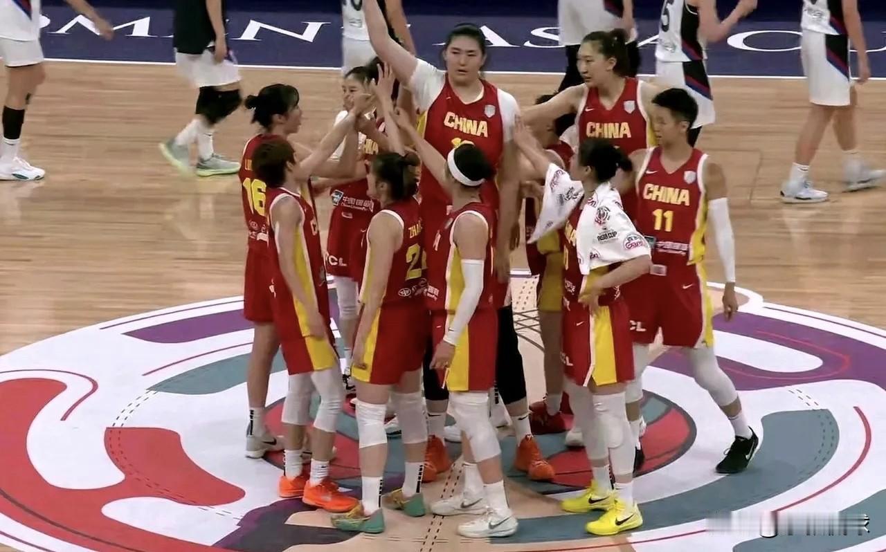 亚洲杯中国女篮91-69韩国，一战彻底认识以下3个球员。1、韩旭（18分12
