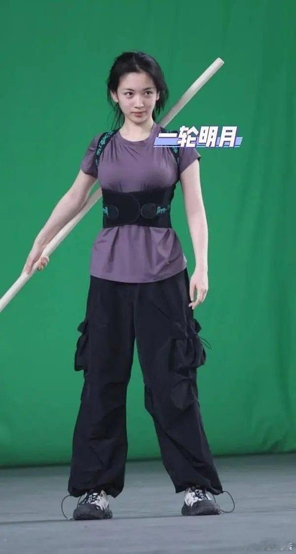 张萌后悔没有换脸吗，冰湖重生真的没人愿意接吗？