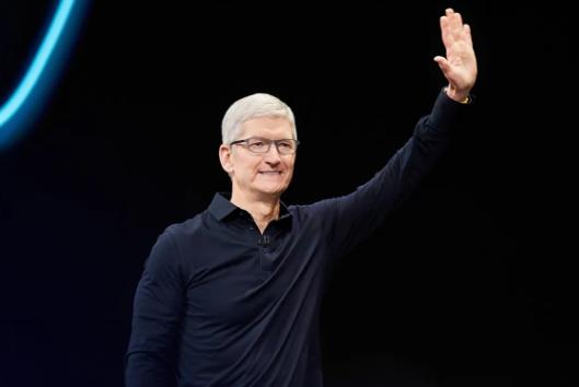 印度380亿美元天价罚单刚砸过来，苹果就突然变天了！4月20号这一天，苹果C