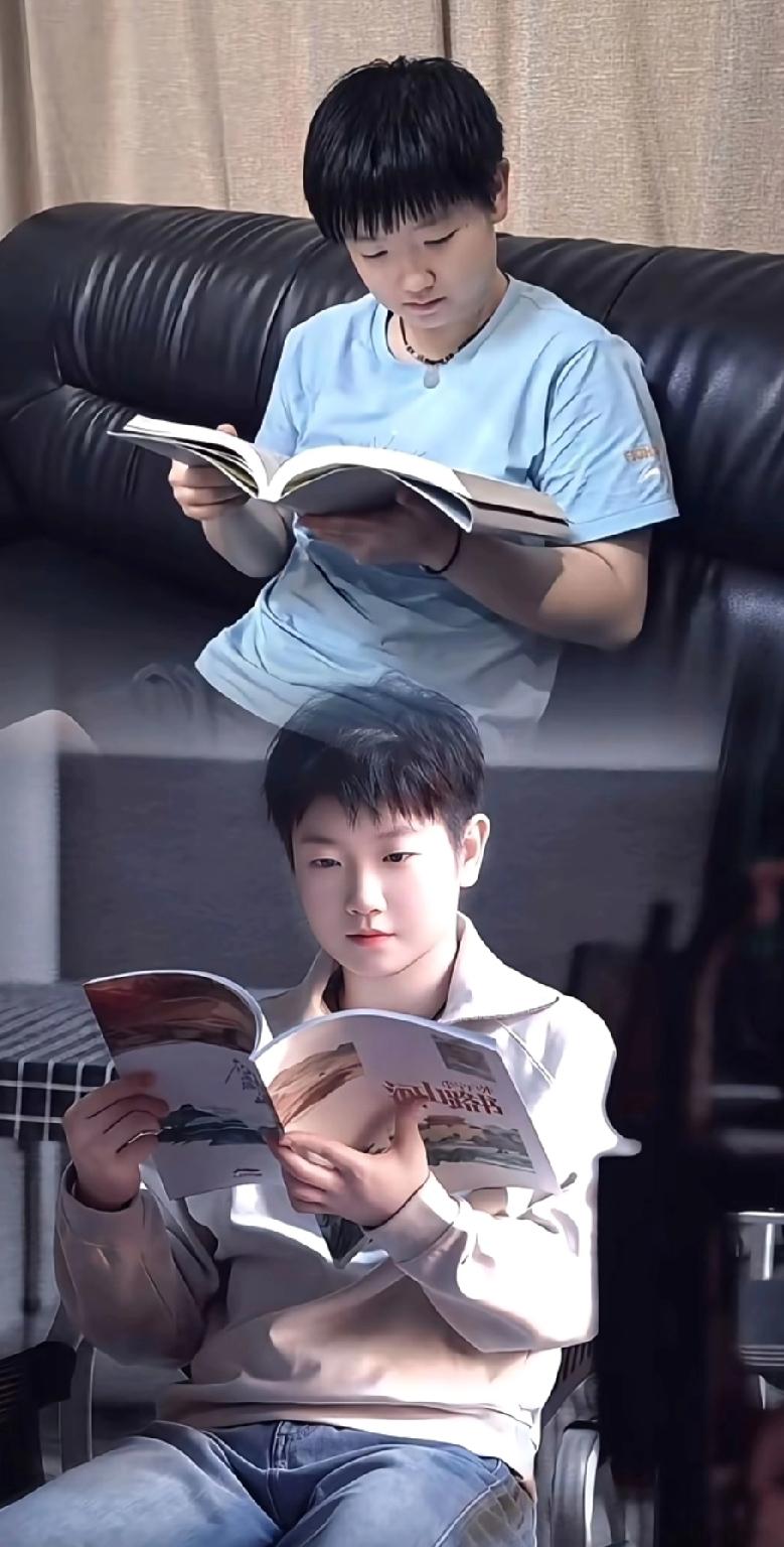 谁家小豆包这么乖呀！认真看书的莎莎太戳心刷到莎莎认真看书的画面，瞬间被软乎