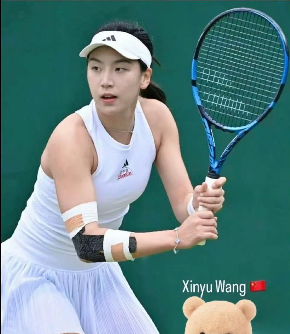 王欣瑜温网第二轮必胜。王欣瑜第二轮的对手是森梅兹，来自土耳其，2002年4月3