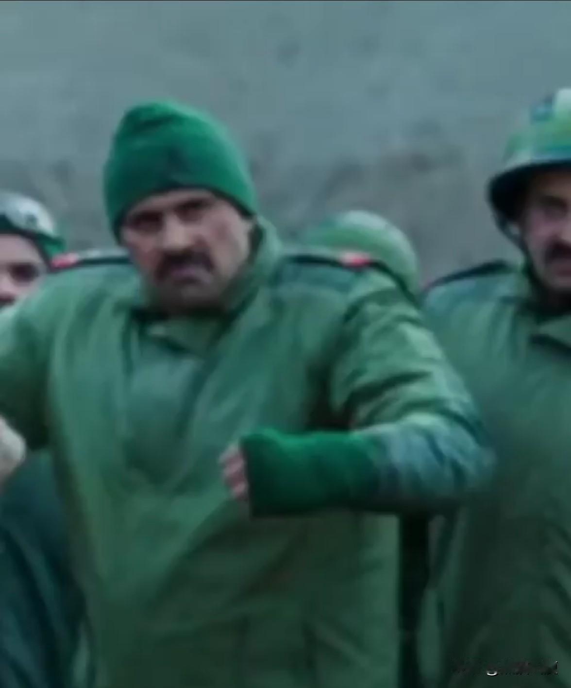 印度人是再也过不去加勒万河谷那场战斗的坎儿了。他们为其拍了部电影。目的自然是