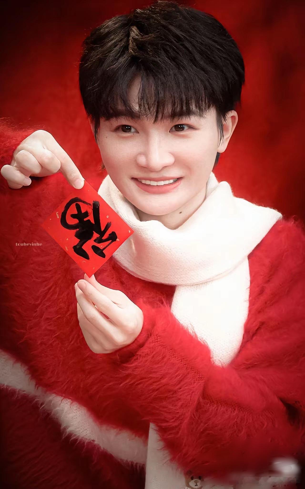 你们有没有这种感觉？周深黄子弘凡的综艺量可能不会轻易降下来，因为我翻了翻最近数据