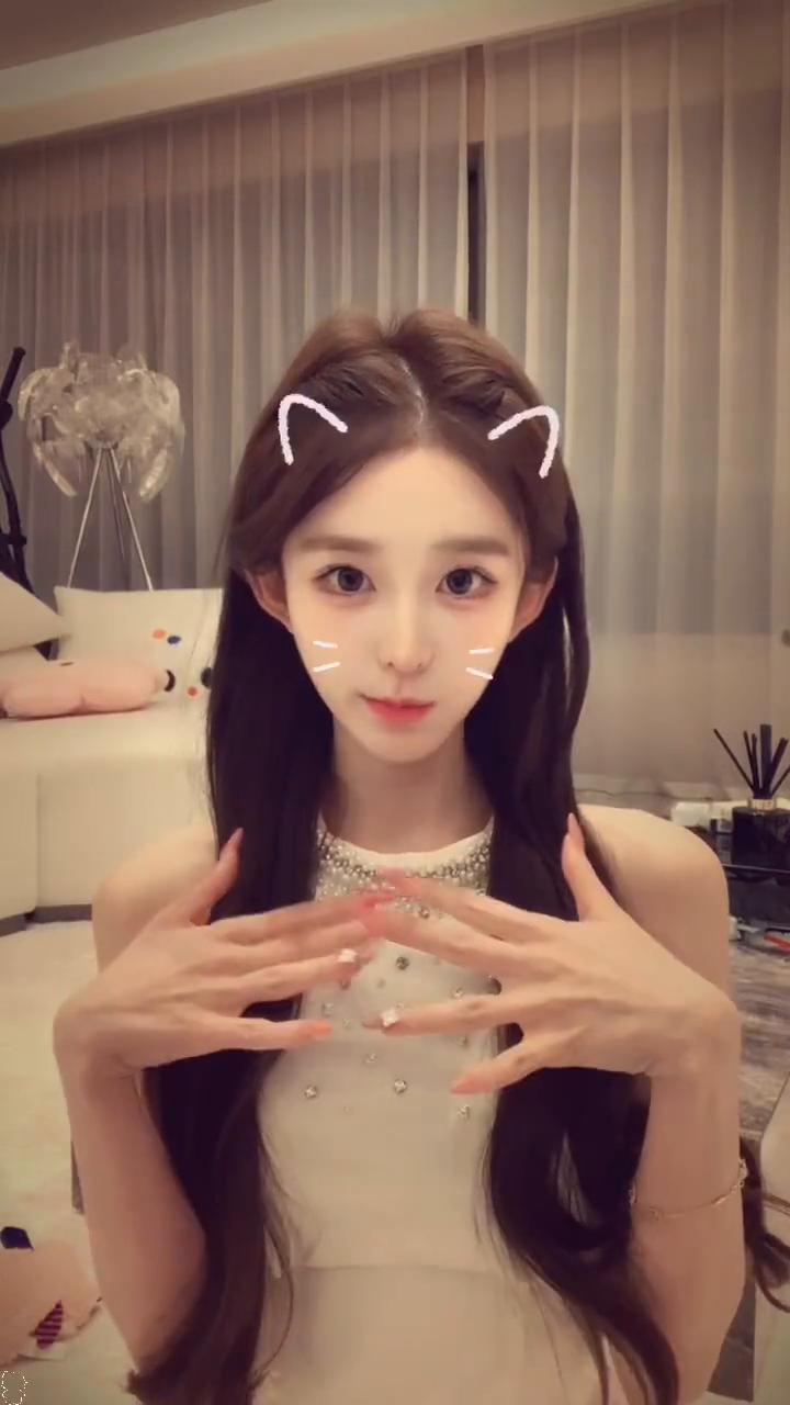 咕噜噜。咕噜吐噜。