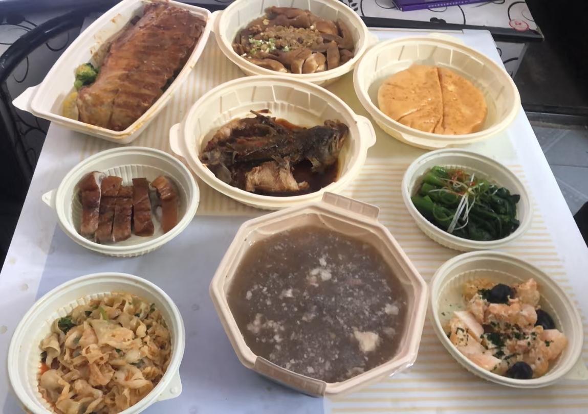 外卖店居然也推出了年夜饭1000元一桌不如路边摊?多人投诉感觉被诈骗现在